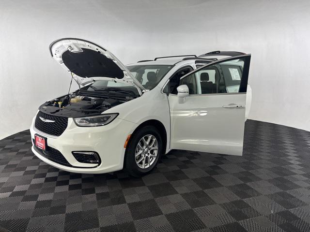 used 2022 Chrysler Pacifica car, priced at $20,900