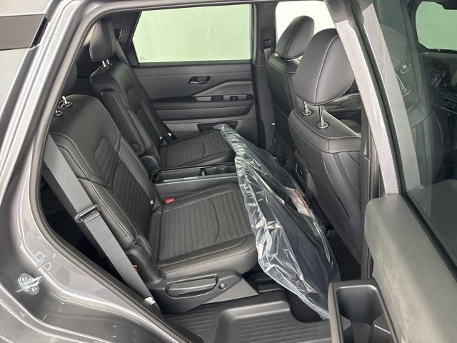 new 2025 Nissan Pathfinder car, priced at $38,187