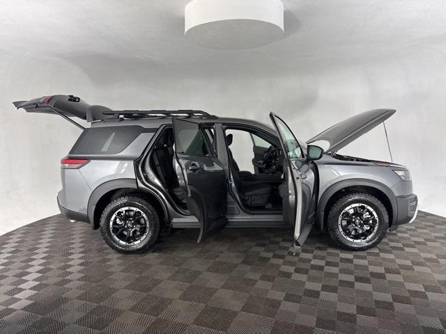 new 2025 Nissan Pathfinder car, priced at $38,187