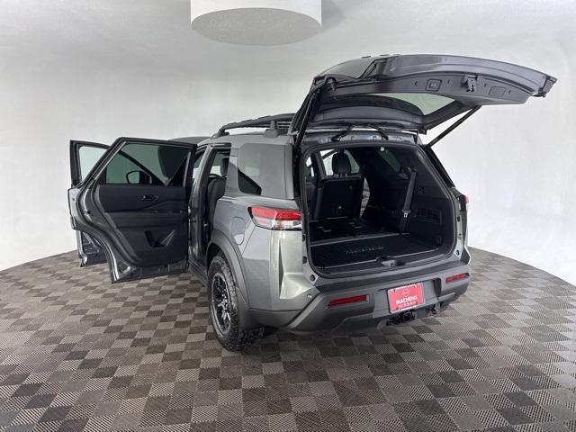 new 2025 Nissan Pathfinder car, priced at $38,187