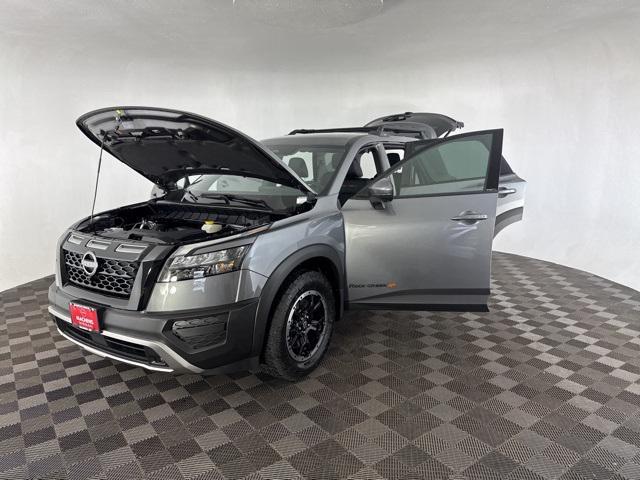 new 2025 Nissan Pathfinder car, priced at $38,187