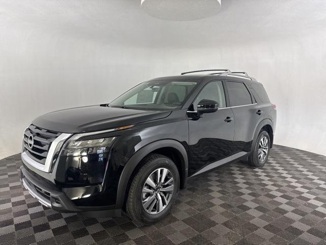 new 2025 Nissan Pathfinder car, priced at $43,015