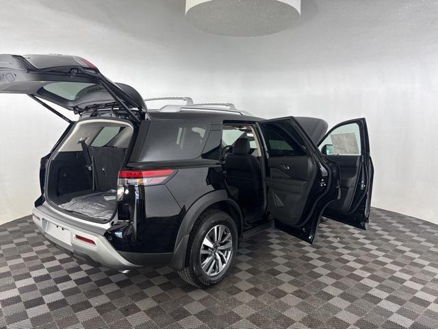 new 2025 Nissan Pathfinder car, priced at $43,015