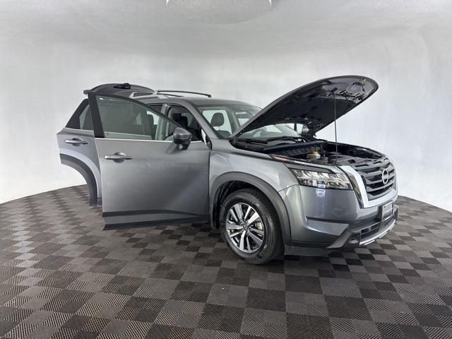 used 2024 Nissan Pathfinder car, priced at $33,398