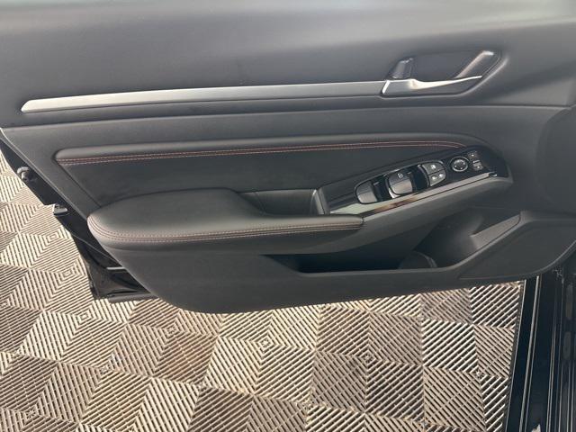 used 2023 Nissan Altima car, priced at $21,364
