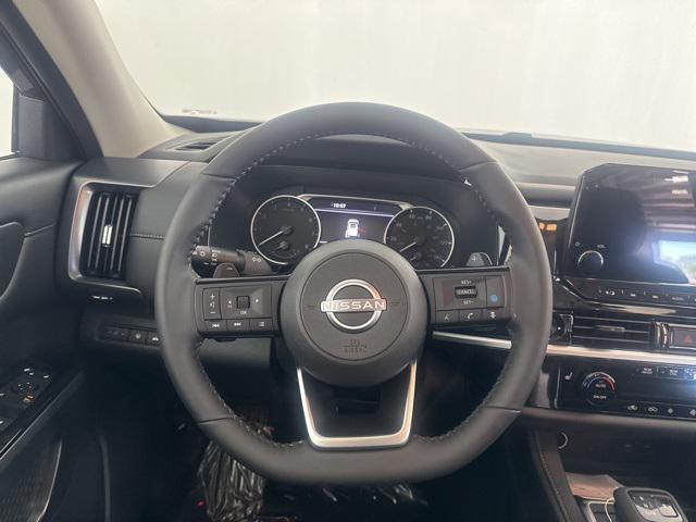 new 2025 Nissan Pathfinder car, priced at $43,338