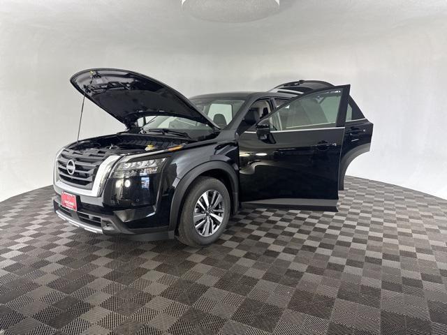 new 2025 Nissan Pathfinder car, priced at $43,049