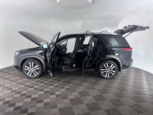 used 2025 Nissan Pathfinder car, priced at $42,030