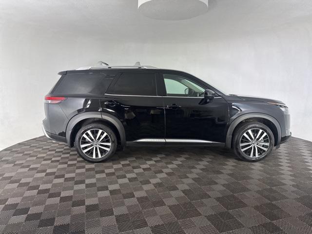 used 2025 Nissan Pathfinder car, priced at $42,030