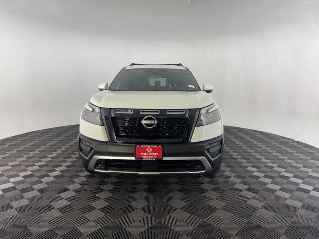 new 2025 Nissan Pathfinder car, priced at $42,000