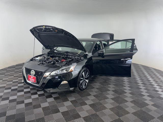 used 2022 Nissan Altima car, priced at $22,300