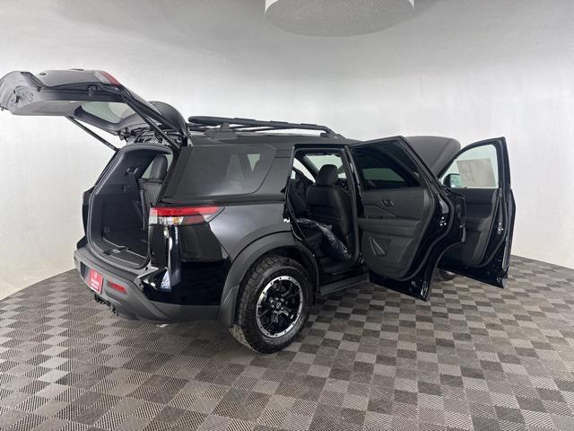 new 2025 Nissan Pathfinder car, priced at $42,967