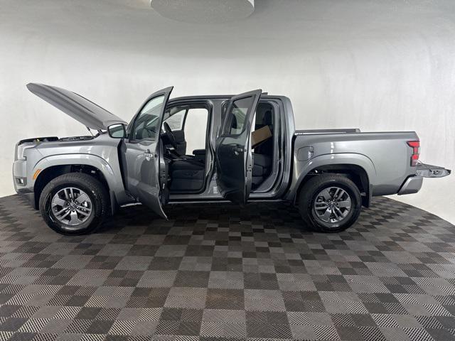 new 2025 Nissan Frontier car, priced at $39,356