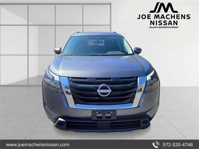 new 2025 Nissan Pathfinder car, priced at $33,200