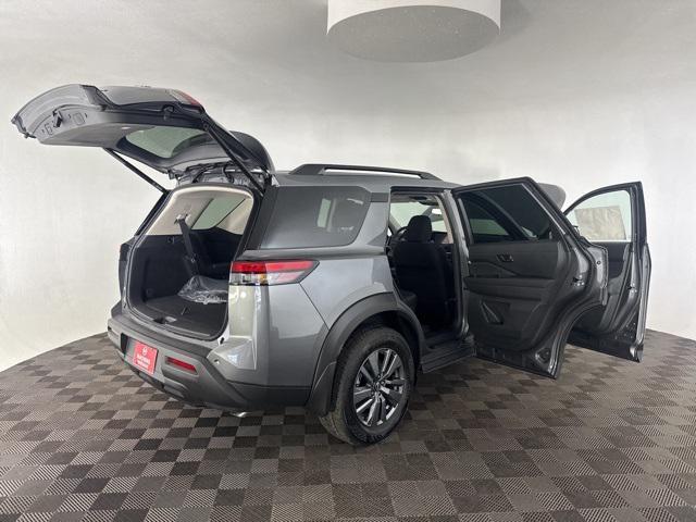 new 2025 Nissan Pathfinder car, priced at $35,283