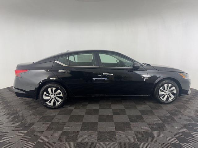 new 2025 Nissan Altima car, priced at $25,087