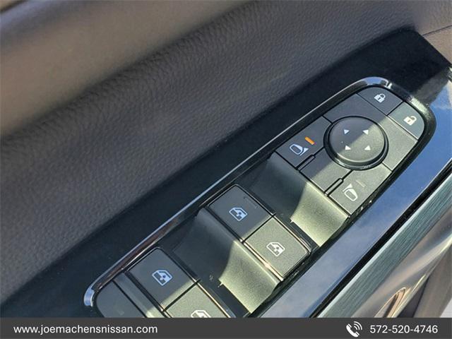 new 2025 Nissan Pathfinder car, priced at $36,368