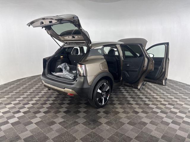 new 2025 Nissan Kicks car, priced at $28,098