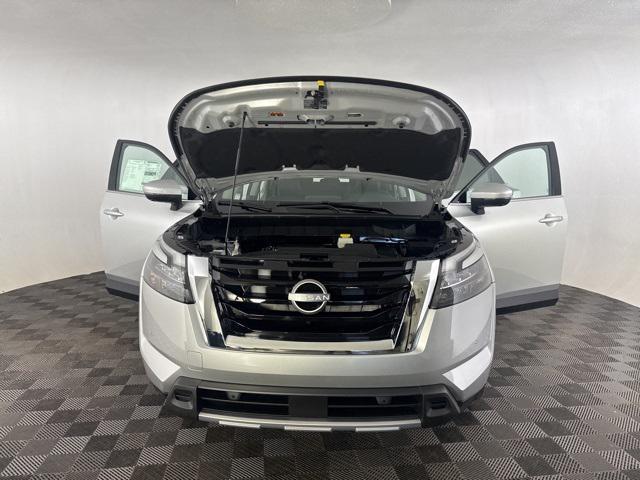 new 2025 Nissan Pathfinder car, priced at $43,338