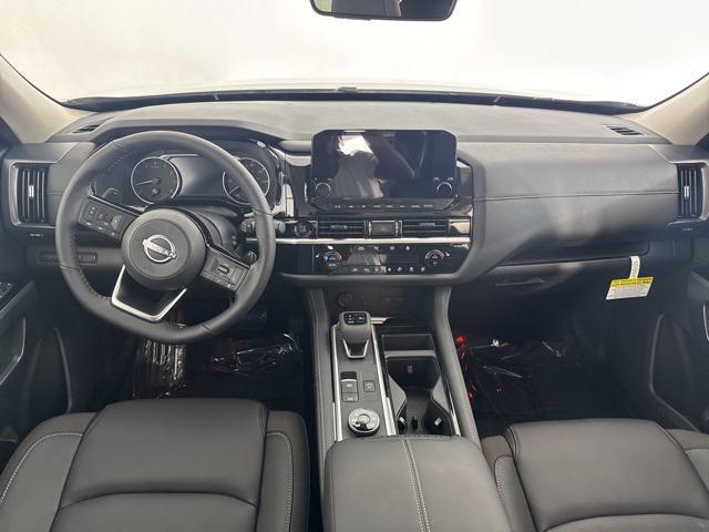 new 2025 Nissan Pathfinder car, priced at $43,338
