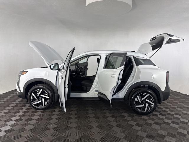 new 2026 Nissan Kicks car, priced at $25,669