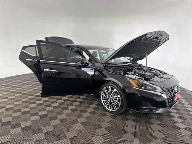 used 2025 Nissan Altima car, priced at $28,571