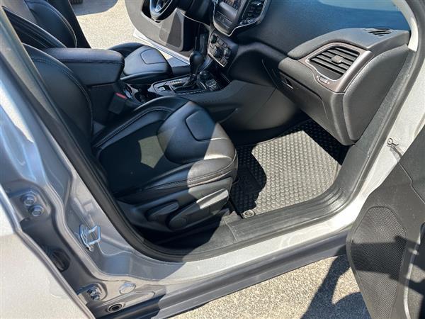 used 2020 Jeep Cherokee car, priced at $22,995