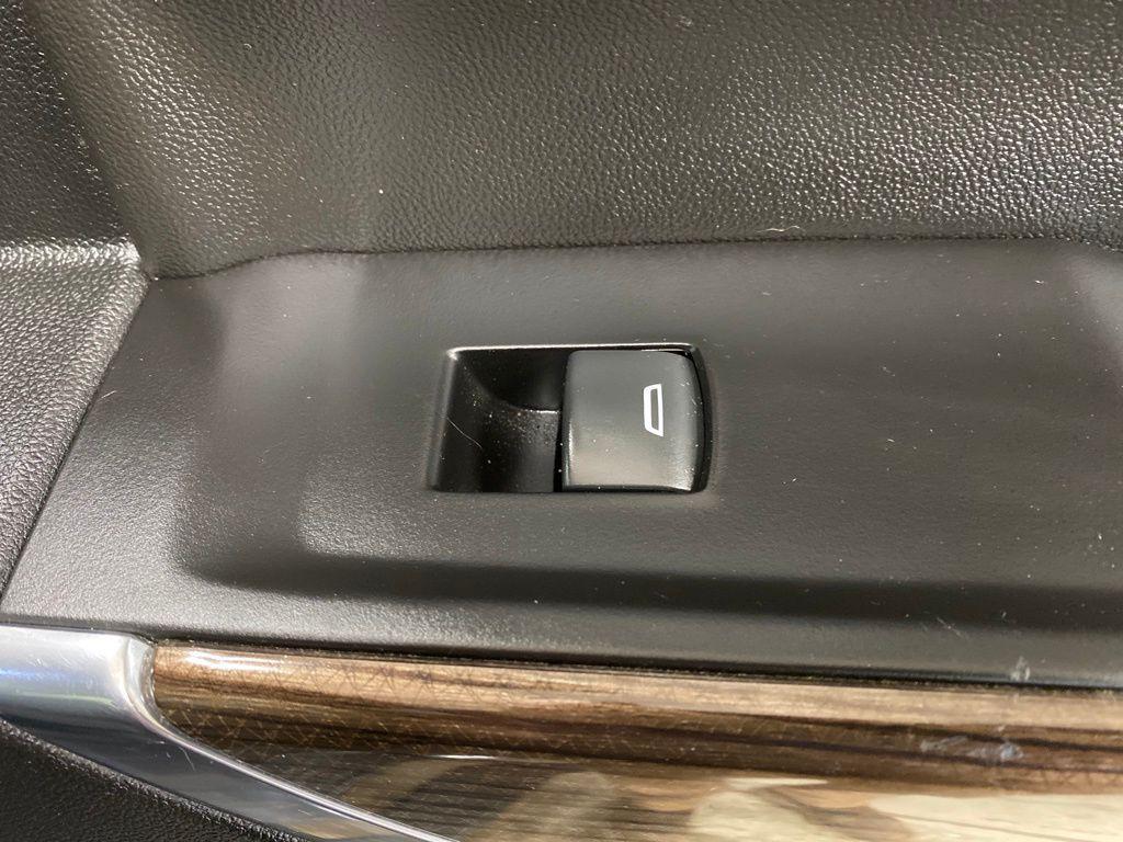 used 2022 Chevrolet Silverado 1500 car, priced at $31,980