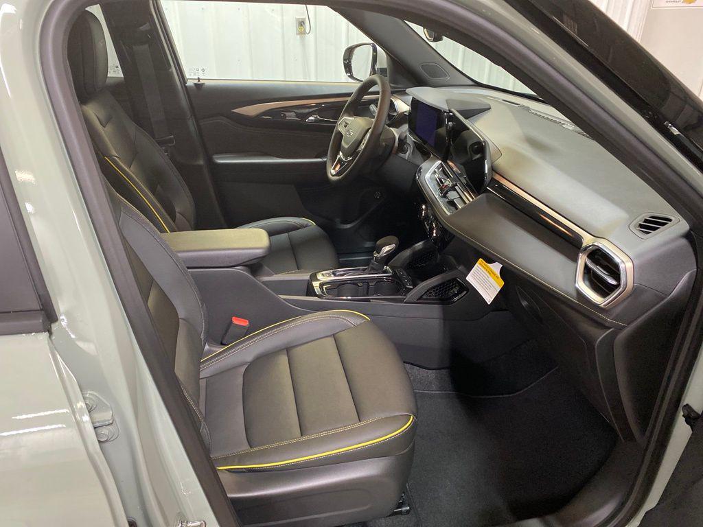 new 2025 Chevrolet TrailBlazer car, priced at $30,990