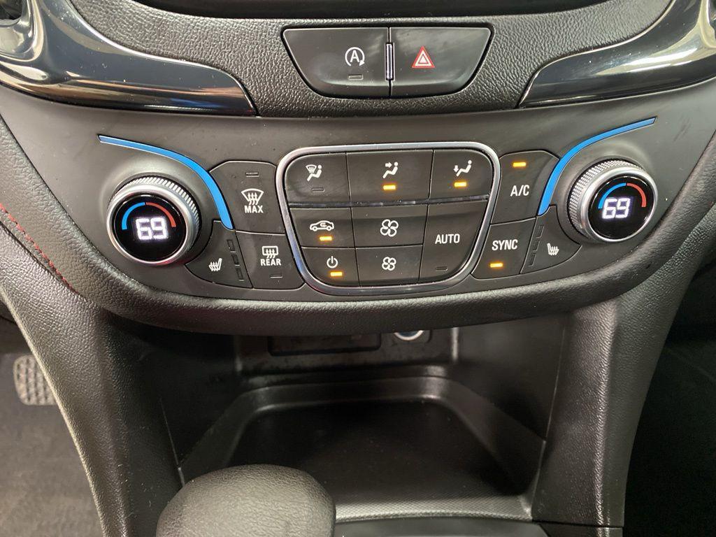 used 2022 Chevrolet Equinox car, priced at $24,900