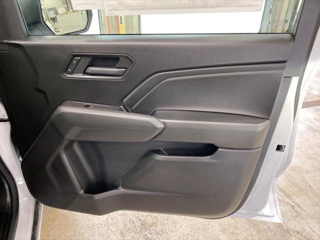 new 2025 Chevrolet Colorado car, priced at $33,880