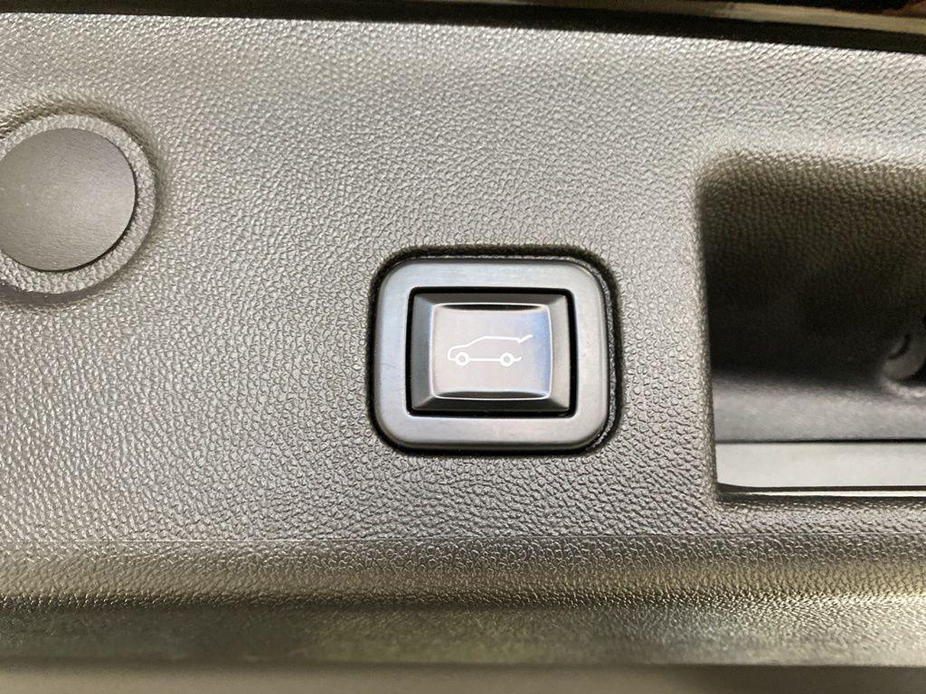 used 2022 Chevrolet Equinox car, priced at $18,980