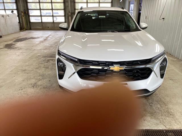 new 2025 Chevrolet Trax car, priced at $24,585