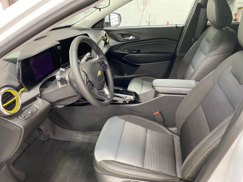 new 2025 Chevrolet Trax car, priced at $23,690