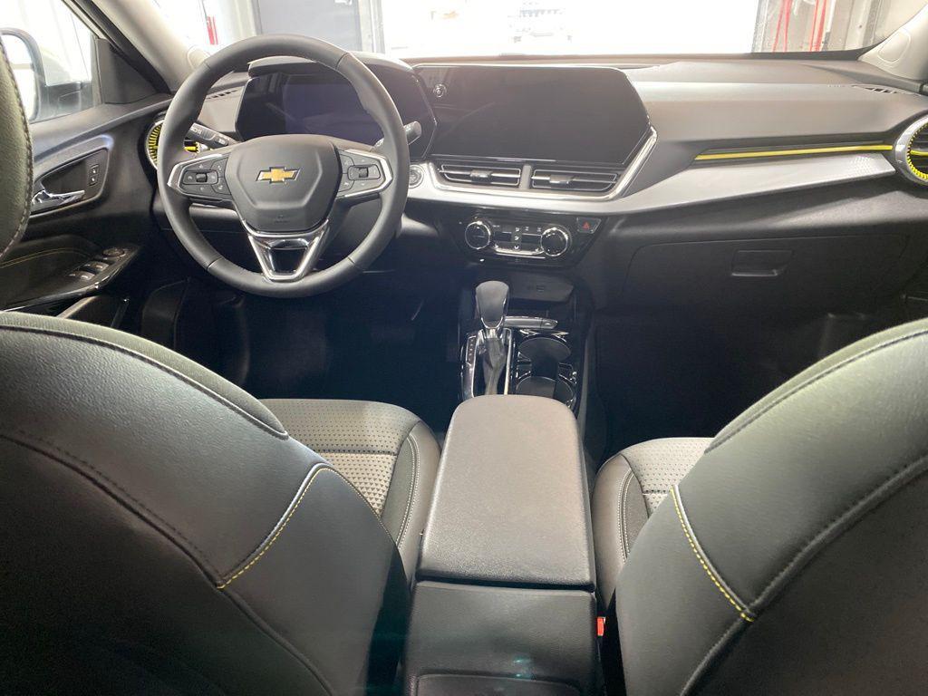new 2025 Chevrolet Trax car, priced at $23,690