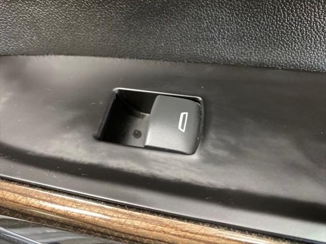 used 2019 Chevrolet Silverado 1500 car, priced at $31,980