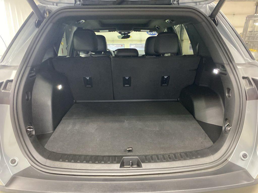 used 2025 Chevrolet Equinox car, priced at $34,980