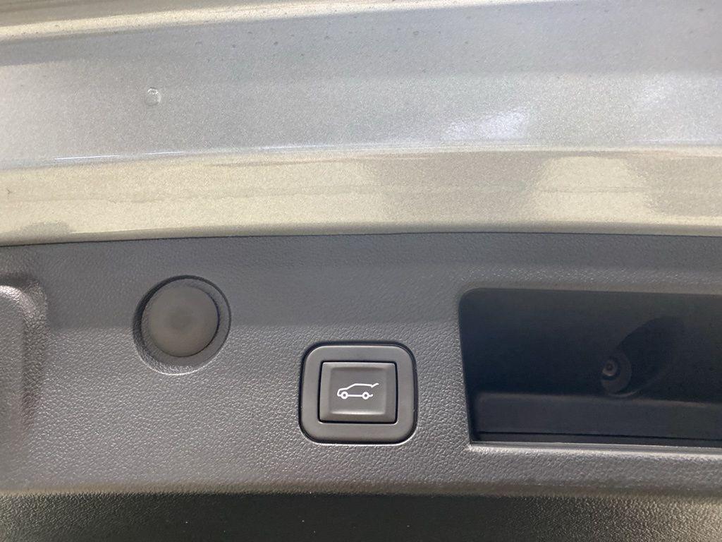 used 2025 Chevrolet Equinox car, priced at $34,980