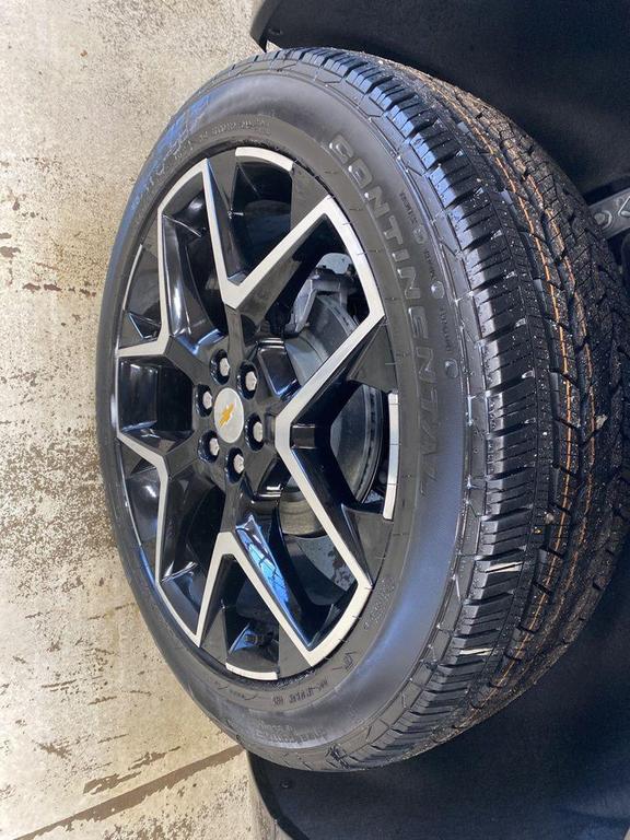 new 2026 Chevrolet Traverse car, priced at $60,475