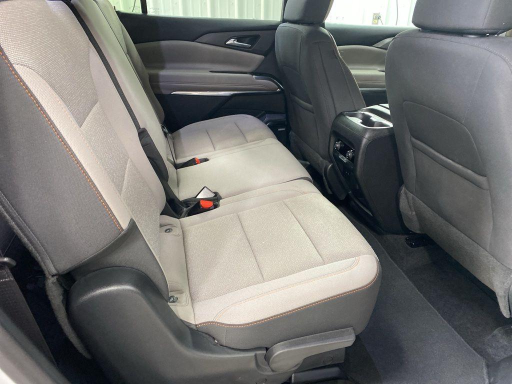 used 2024 Chevrolet Traverse car, priced at $40,924