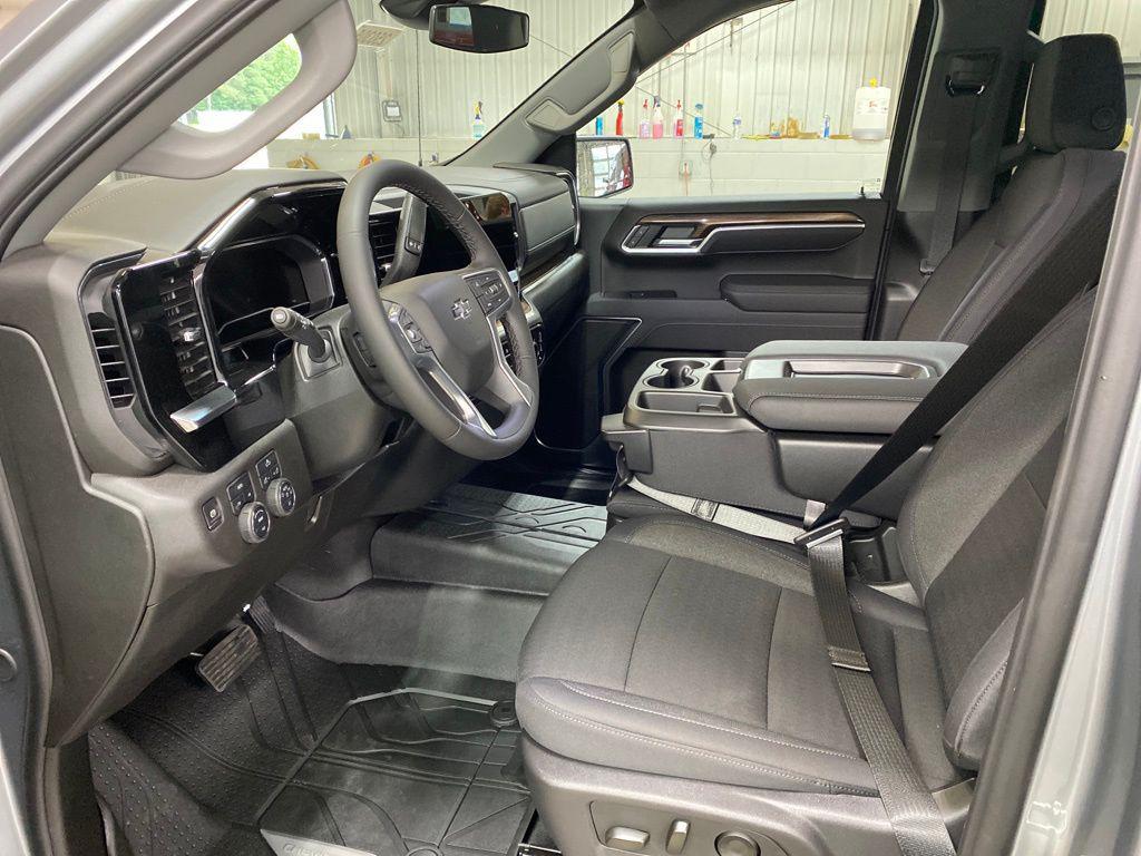 new 2025 Chevrolet Silverado 1500 car, priced at $52,890