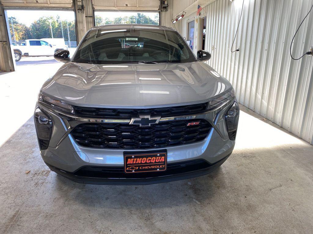 new 2025 Chevrolet Trax car, priced at $24,390