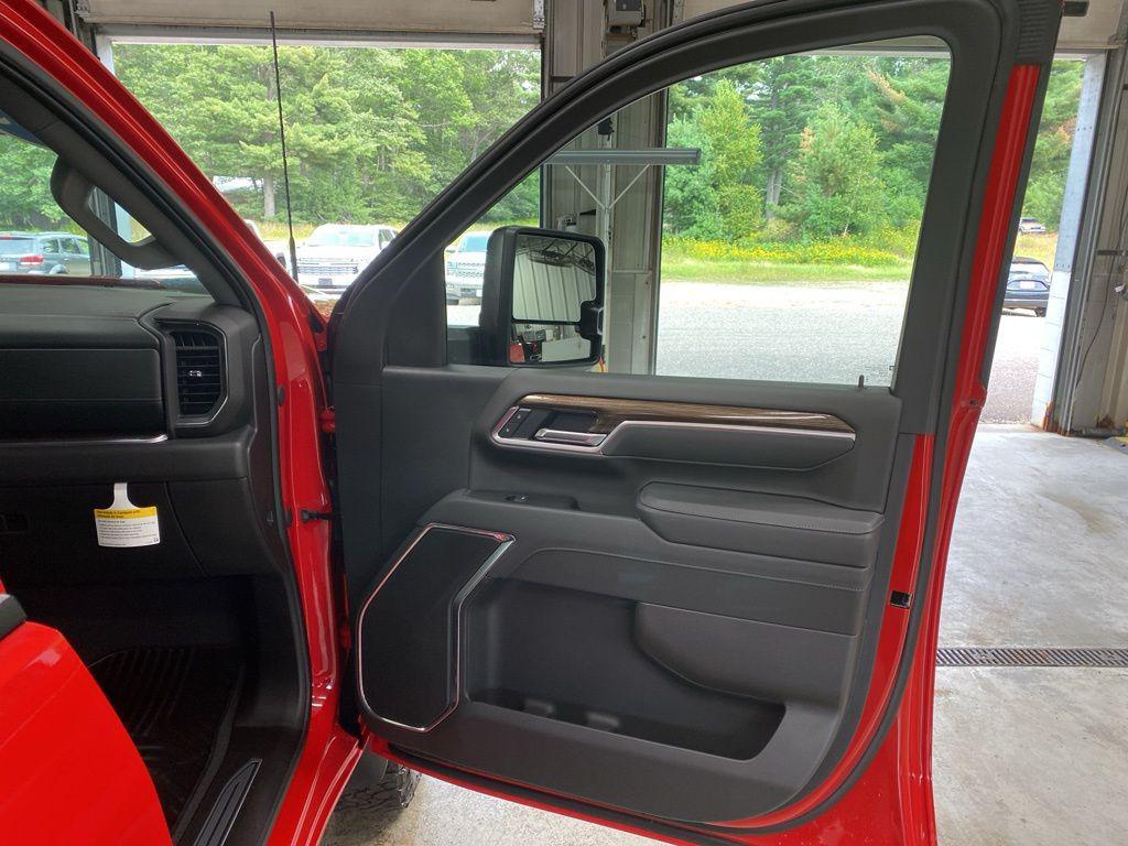 new 2025 Chevrolet Silverado 2500 car, priced at $63,950