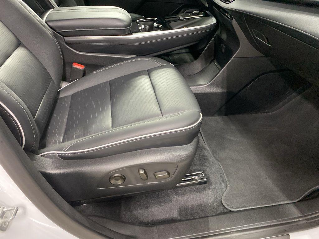 used 2025 Buick Enclave car, priced at $43,980