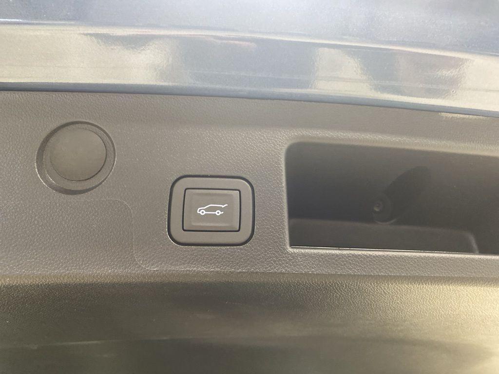 new 2026 Chevrolet Equinox car, priced at $36,275