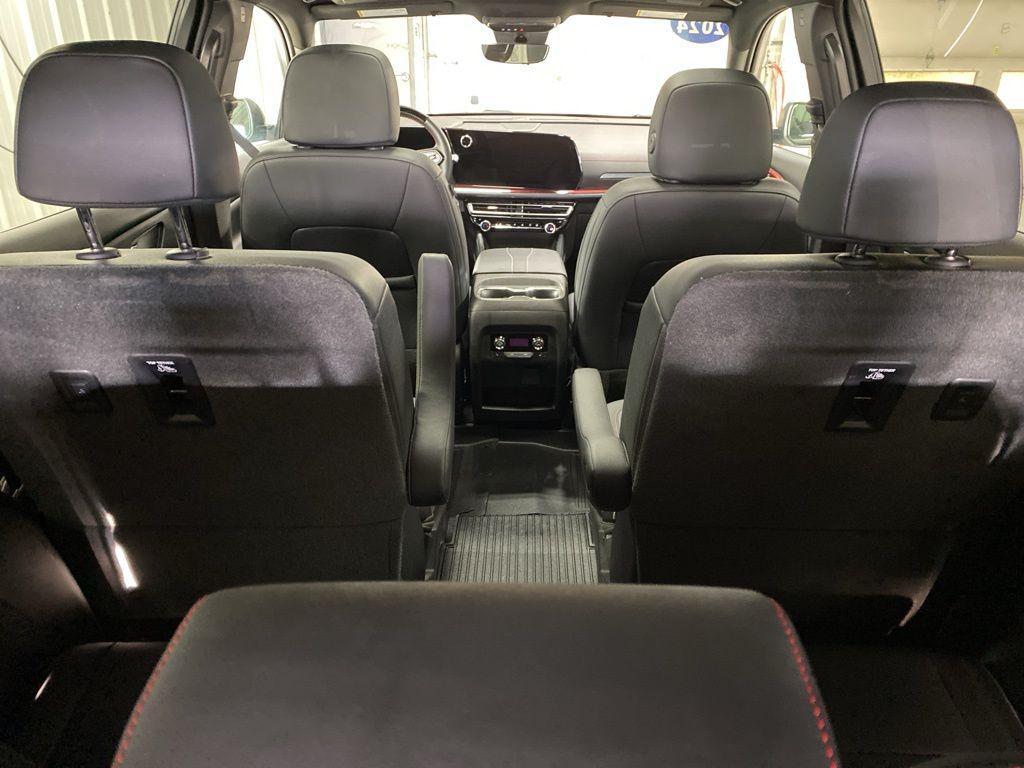 used 2024 Chevrolet Traverse car, priced at $52,498