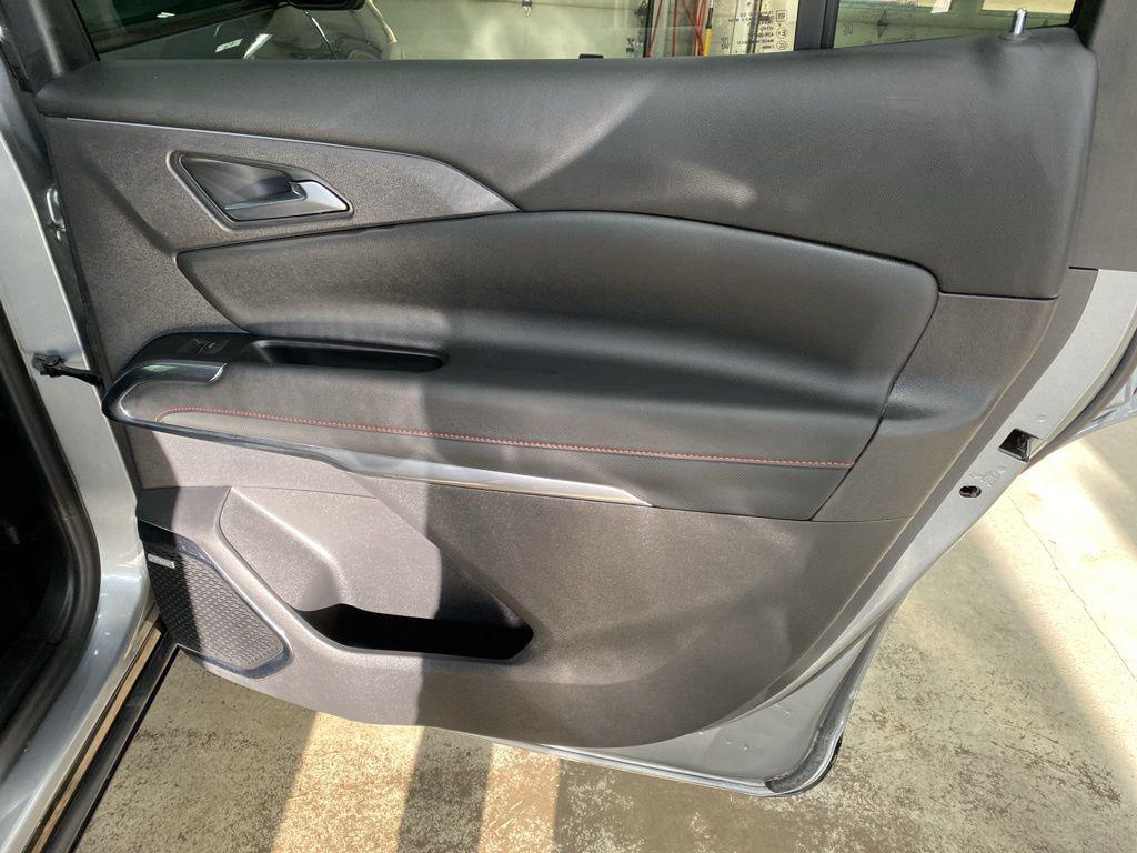 used 2024 Chevrolet Traverse car, priced at $52,498