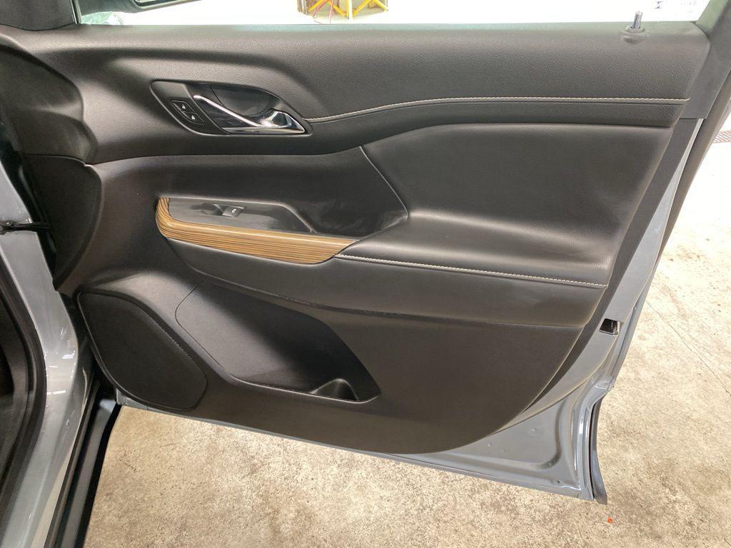 used 2023 GMC Acadia car, priced at $35,480