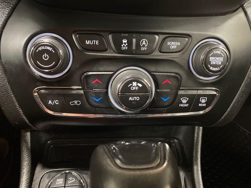 used 2021 Jeep Cherokee car, priced at $19,340