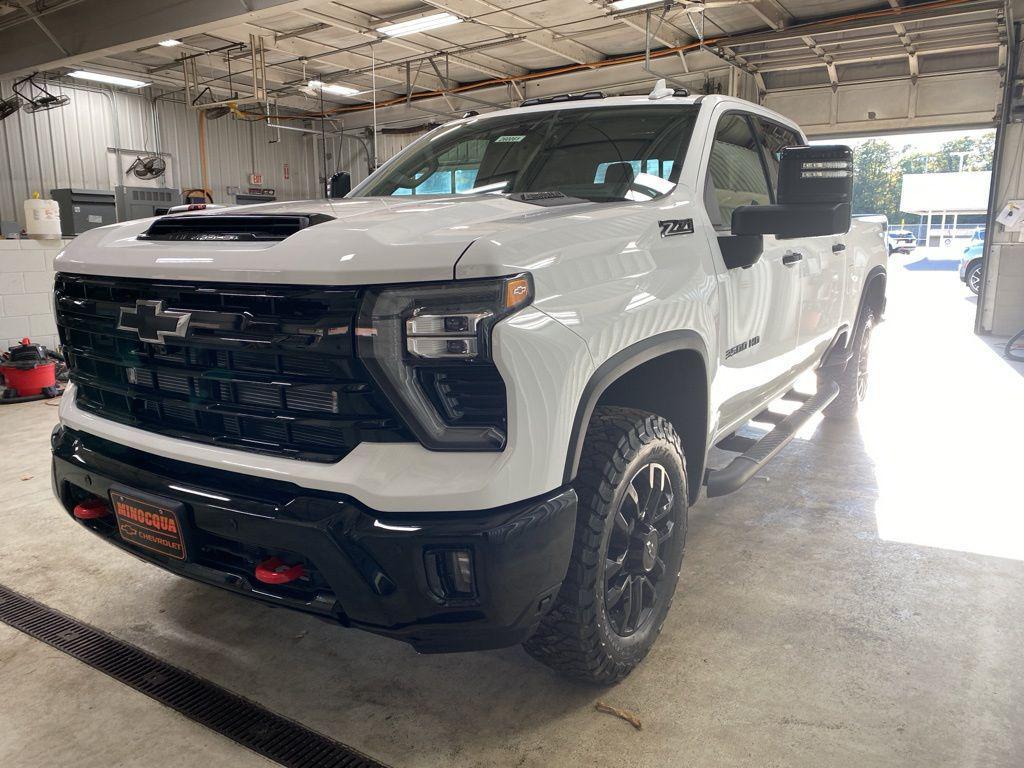 new 2026 Chevrolet Silverado 3500 car, priced at $81,990